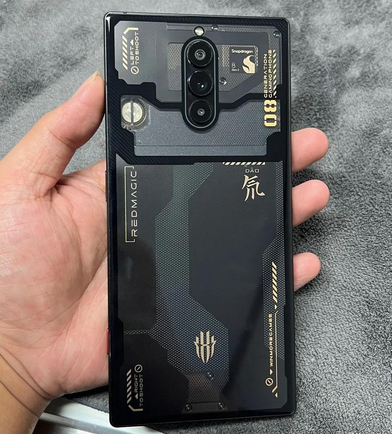 Nubia Red magic 8pro / 8s pro  - огляд і ціна Gaming Accessories For Your Phone